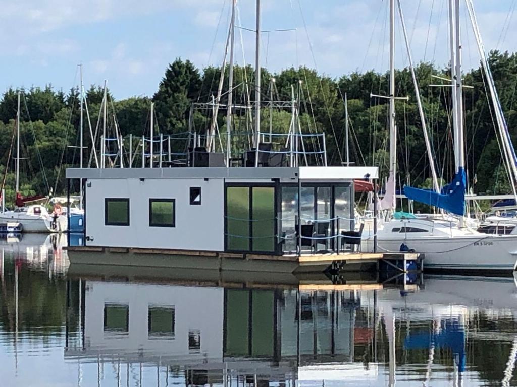 Fontána Lipno Hotel Černá v Pošumaví Kültér fotó